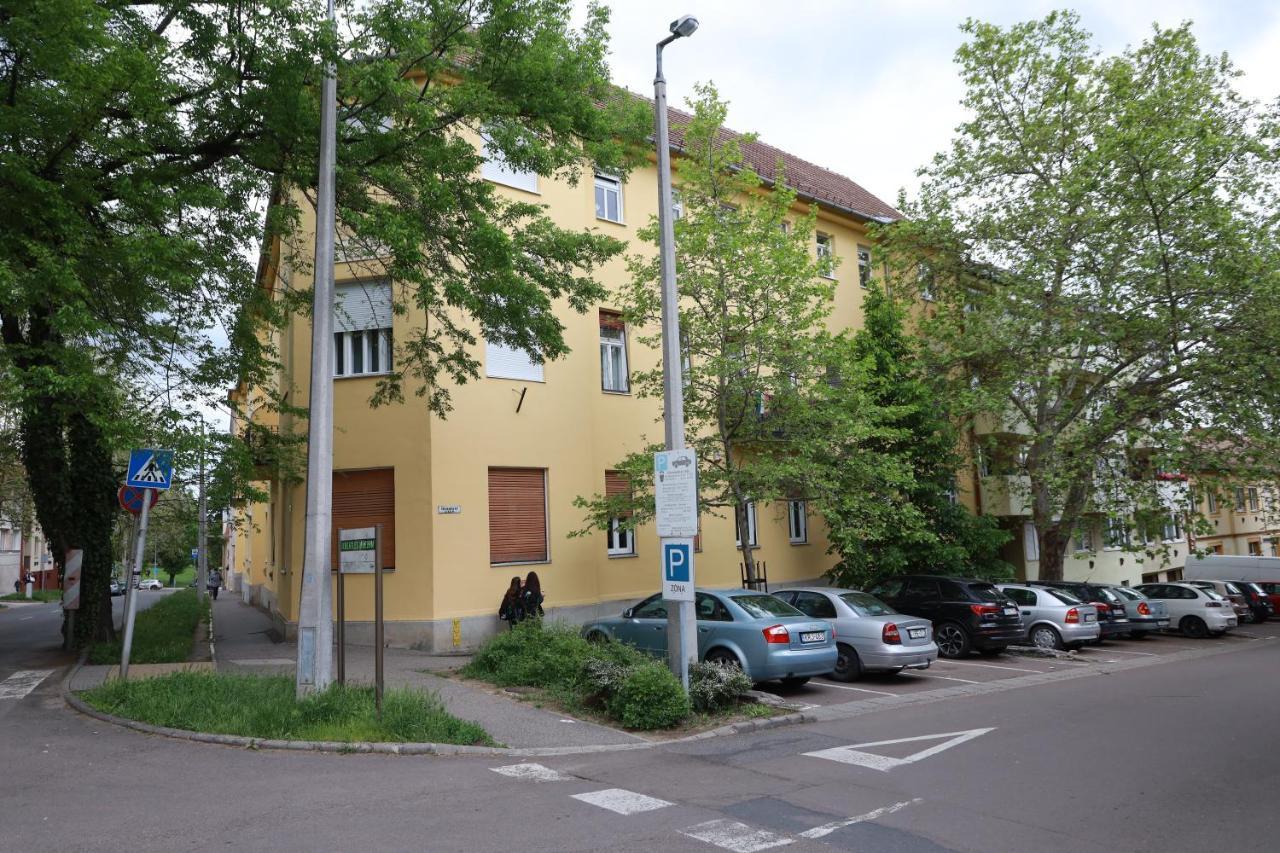 Vito Apartman Эгер Экстерьер фото