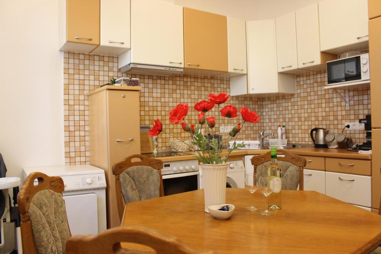 Vito Apartman Эгер Экстерьер фото